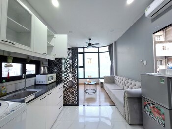 lunaria group saigon loft stay