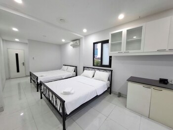 lunaria group saigon loft stay