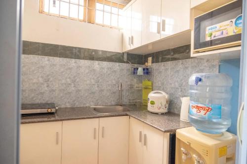 lunaria maison japan town kitchen suite