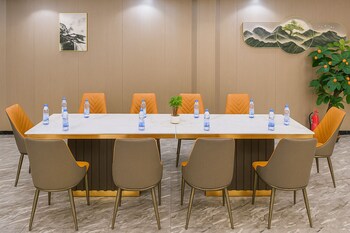 jun yue vi lagos hotel