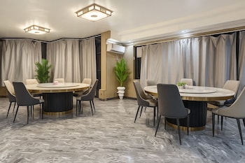 jun yue vi lagos hotel