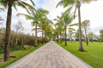 wyndhoian signature villas hoi an