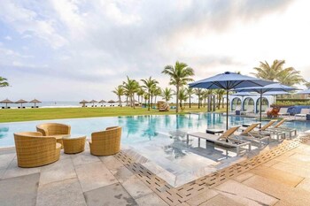 wyndhoian signature villas hoi an