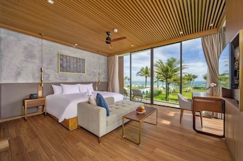 wyndhoian signature villas hoi an