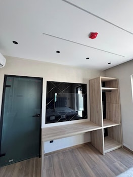 Aeris Sol Ksamil - Free Parking - Pool,,2 star