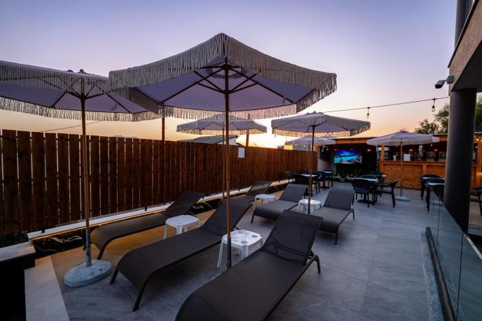 aeris sol ksamil free parking pool