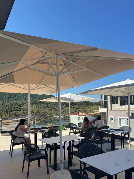 aeris sol ksamil free parking pool
