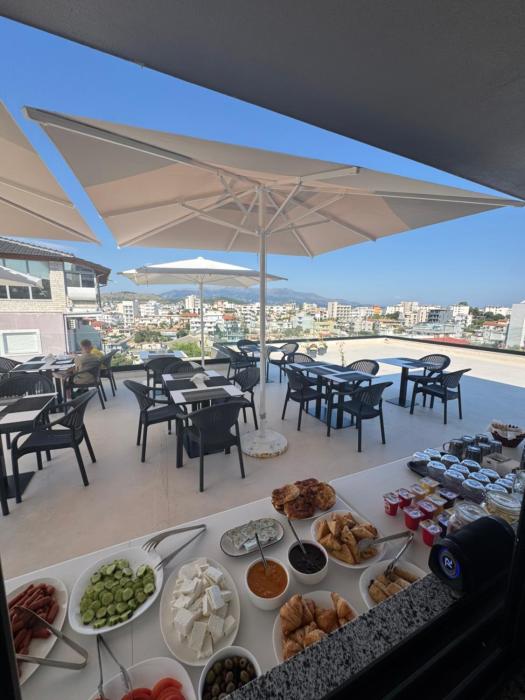 aeris sol ksamil free parking pool