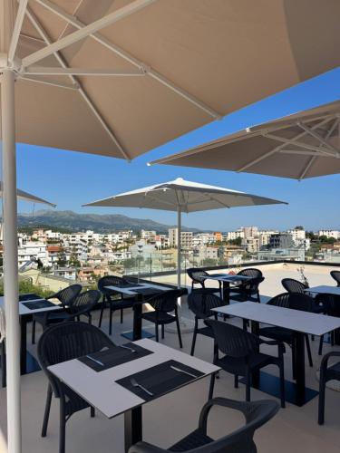aeris sol ksamil free parking pool