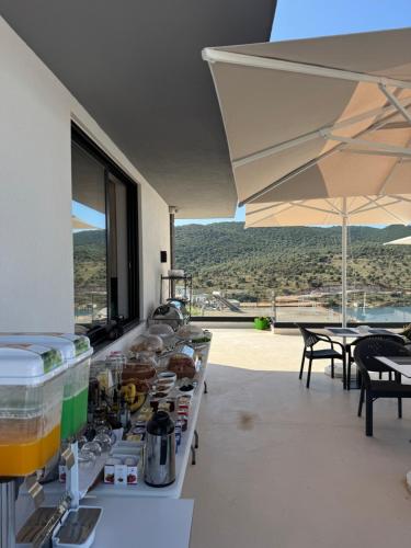 aeris sol ksamil free parking pool