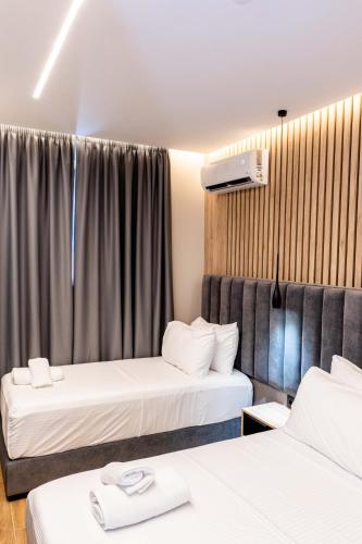 aeris sol ksamil free parking pool