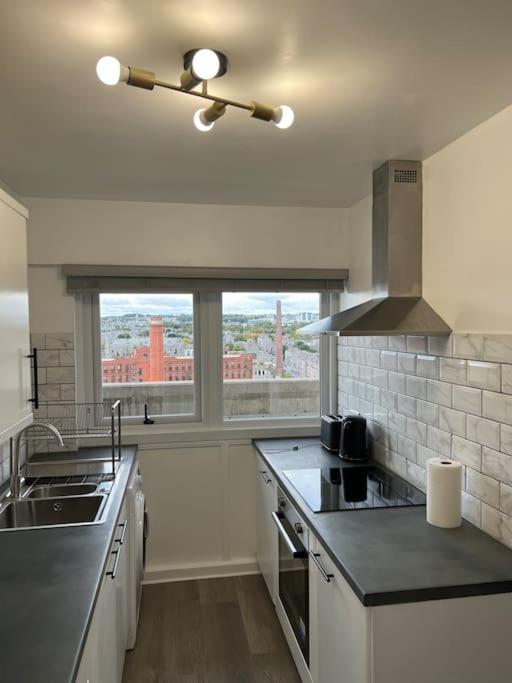 stunning 2 bed apart in the heart of aberdeen