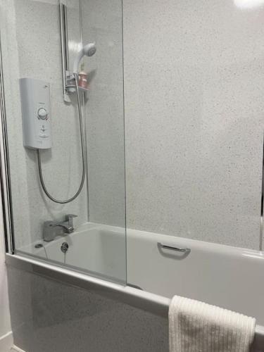 stunning 2 bed apart in the heart of aberdeen