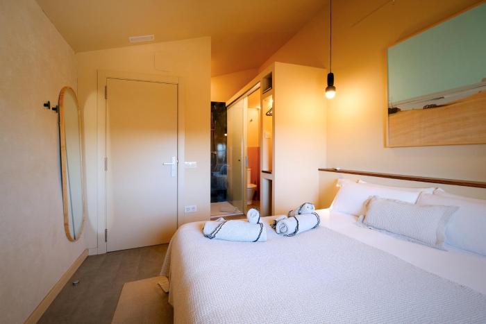 hotel boutique calagneta art i vi