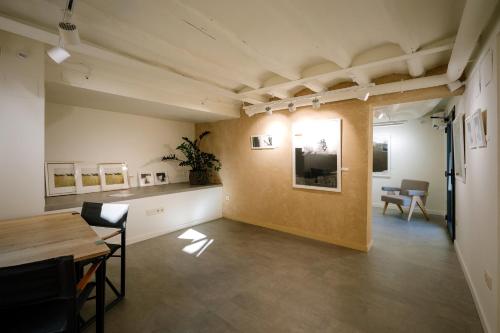 hotel boutique calagneta art i vi