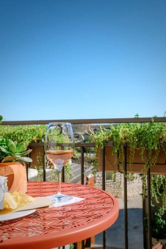hotel boutique calagneta art i vi