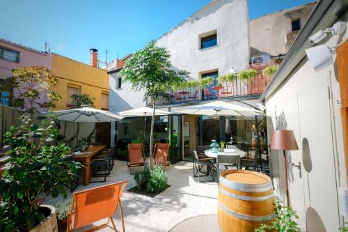 hotel boutique calagneta art i vi