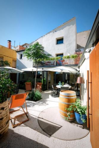 hotel boutique calagneta art i vi