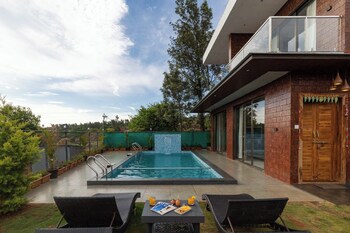 Brick And Beam,,2 star
