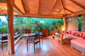 hotel casa chameleon mal pais adults only