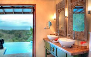 hotel casa chameleon mal pais adults only