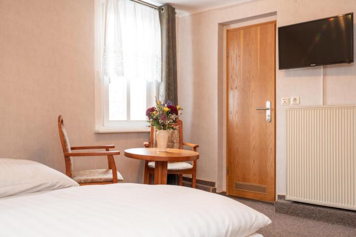 hotel waldhaus waltershausen