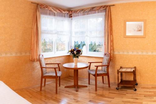 hotel waldhaus waltershausen