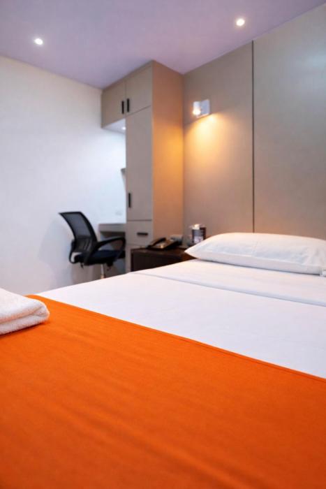 hotel madrigal