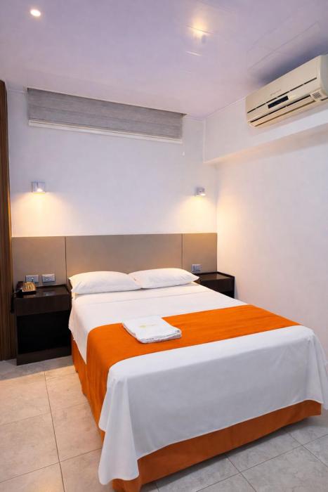 hotel madrigal