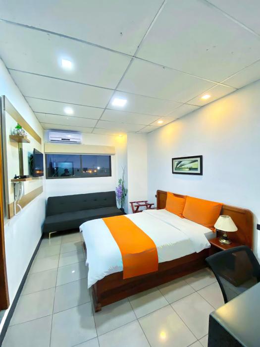 hotel madrigal