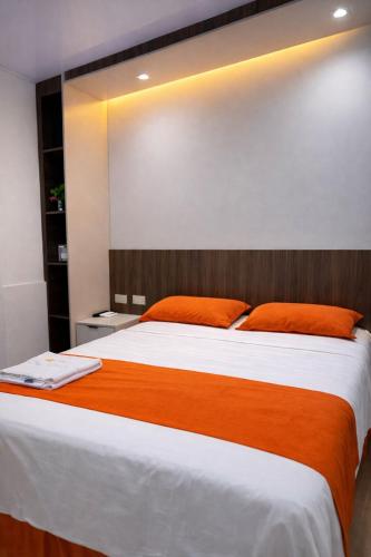 hotel madrigal
