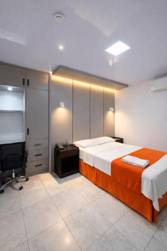 hotel madrigal
