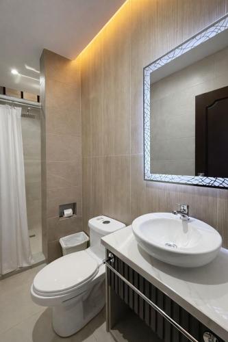hotel madrigal