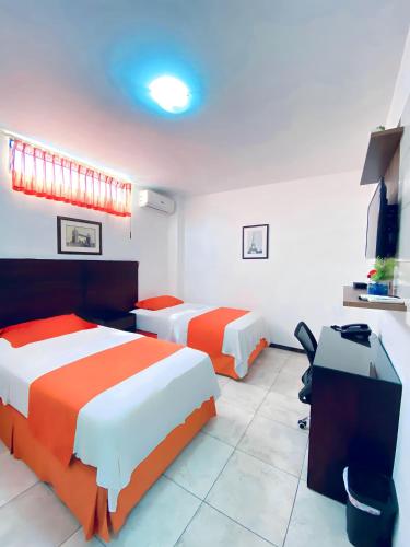 hotel madrigal
