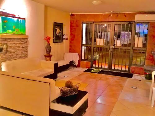 hotel madrigal