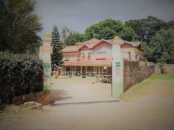 queenspark guest house