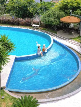 Fuxian Lake Lanshan Su Ant Nest Homestay,,4 star
