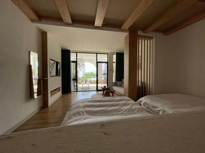 fuxian lake lanshan su ant nest homestay