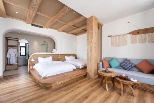 fuxian lake lanshan su ant nest homestay