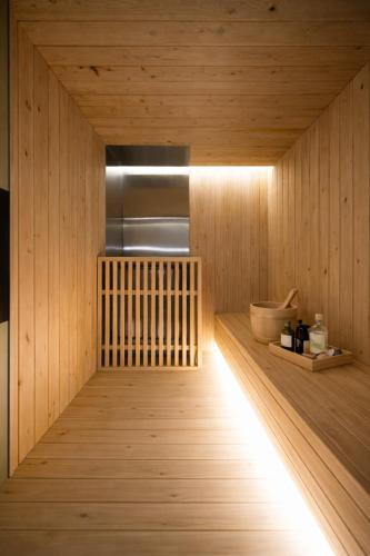 haeundae marine capsule hotel and spa