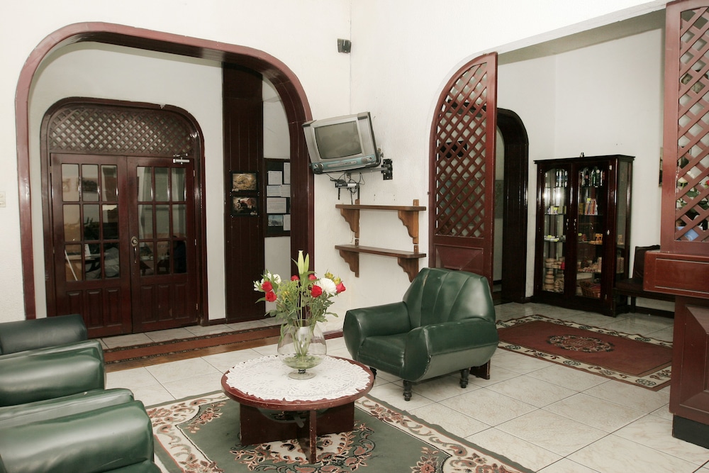 hotel huasi continental