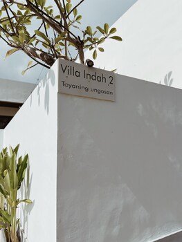 villa indah