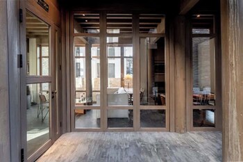 dali ancient city xishan designer hotel