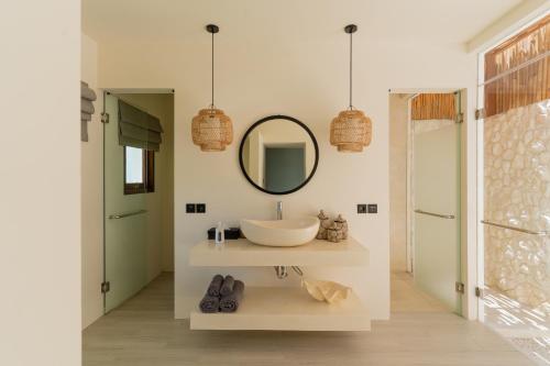 villa sora by alfred in bali