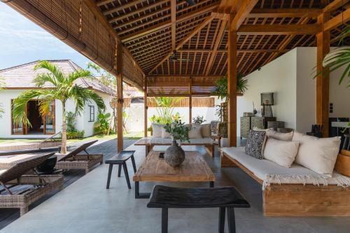 villa sora by alfred in bali