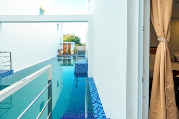 white forest pv hotels