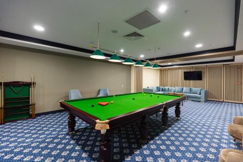 gis hotel ganja