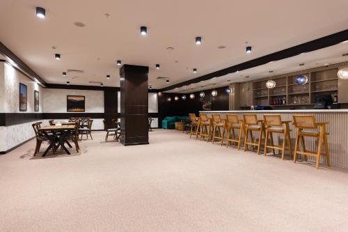 gis hotel ganja