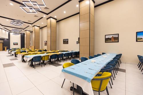 gis hotel ganja
