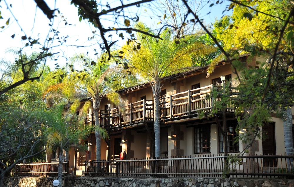 bundu lodge